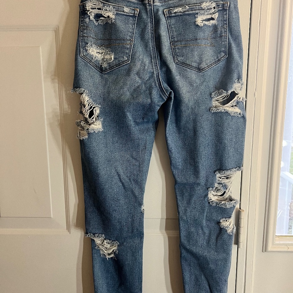 Women's American Eagle Mom jean